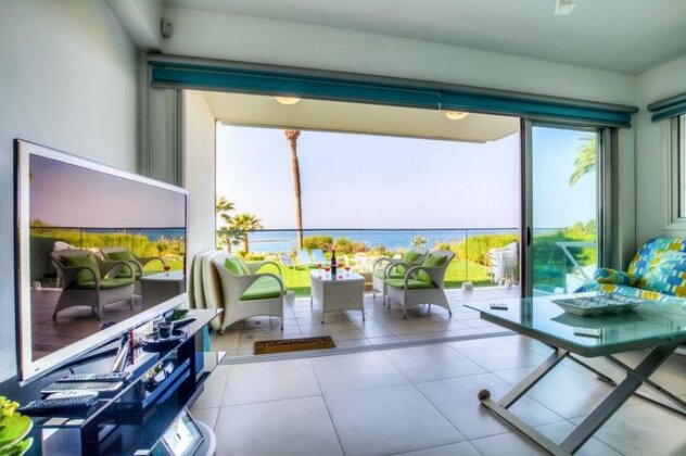 Beachfront Trident - Photo2