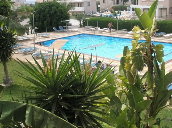 DebbieXenia Hotel Apartments - Photo2