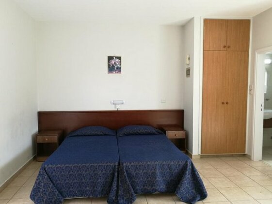 Georgia Hotel Apartments - Photo4