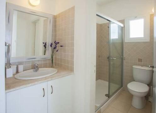Green Bay Seafront Villa - Photo4