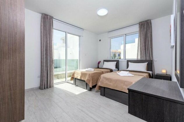 Green Bay Villas Protaras - Photo4
