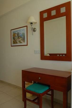 Iris Beach Hotel Protaras - Photo3