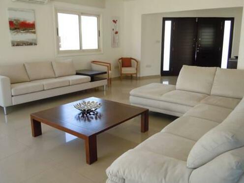 Kalamies Beach Complex - Photo3