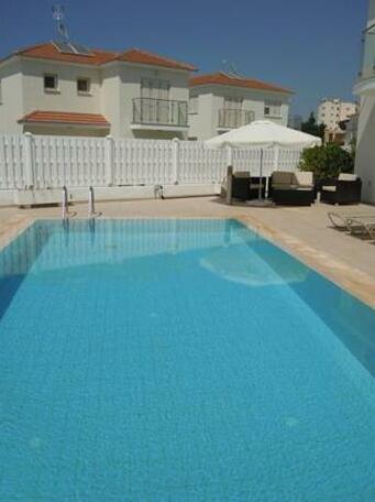Kalamies Beach Complex - Photo4