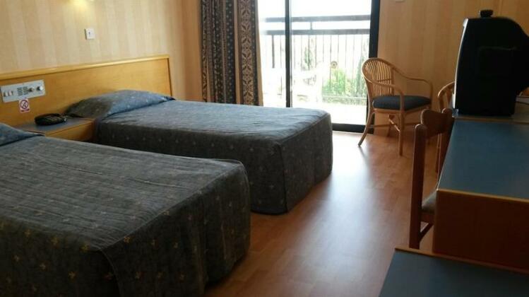 Kapetanios Bay Hotel - Photo4