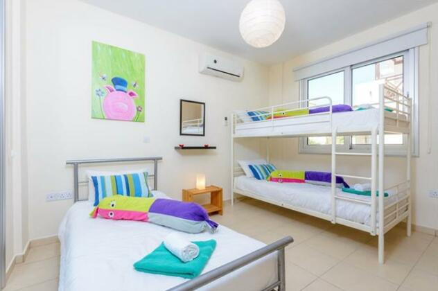 Konnos Beach Villa 1 - Photo5
