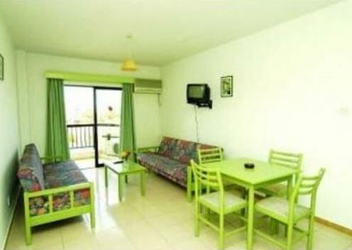 Livas Hotel Apartments - Photo3