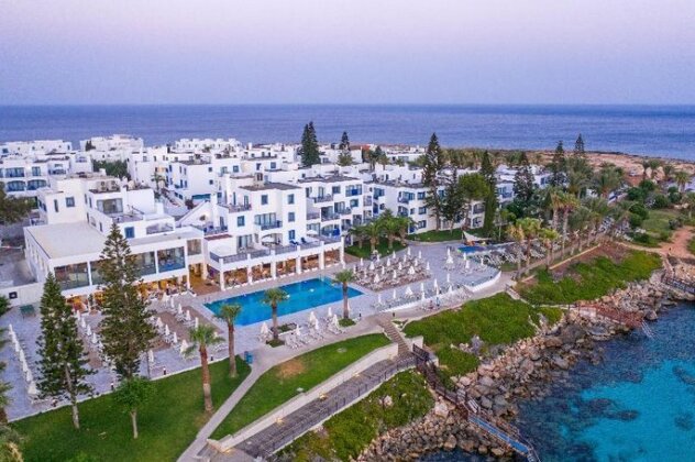 Louis Nausicaa Beach