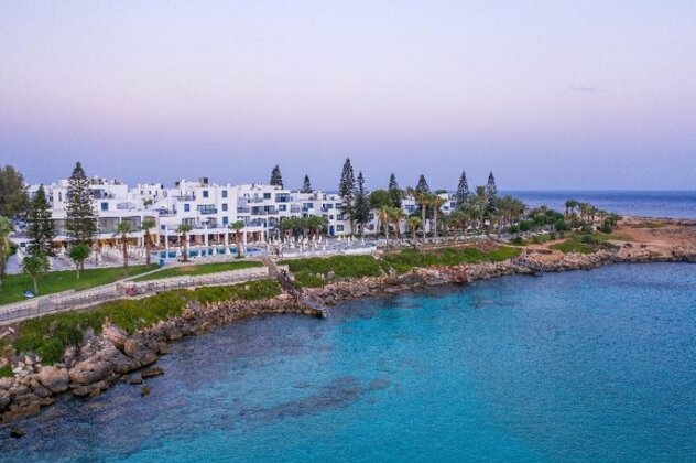 Louis Nausicaa Beach - Photo2