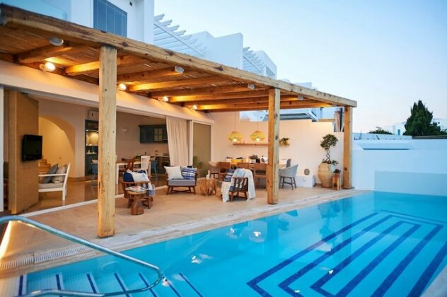 Louis Nausicaa Luxury Villas - Photo2