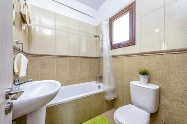 Malama Seaview Villa 1 - Photo4