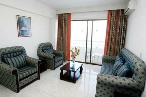Melini Hotel Suites - Photo4