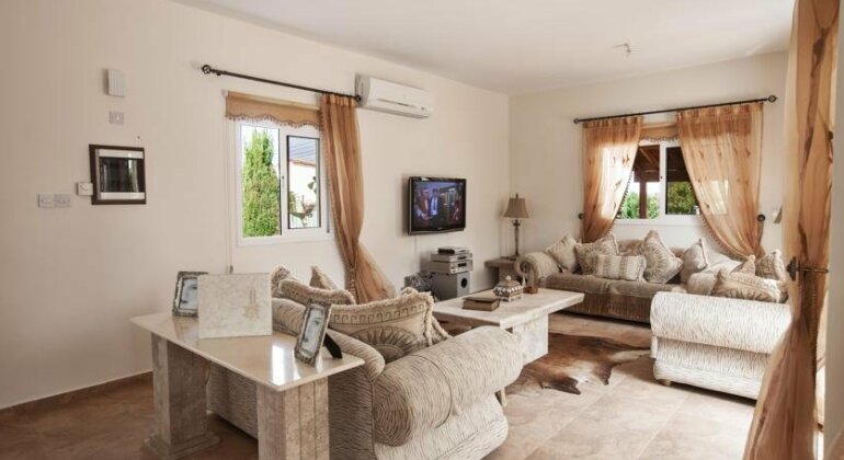 Miria Luxury Suite - Photo3