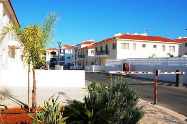 Mythical Sands Artemis Apartments - Photo2