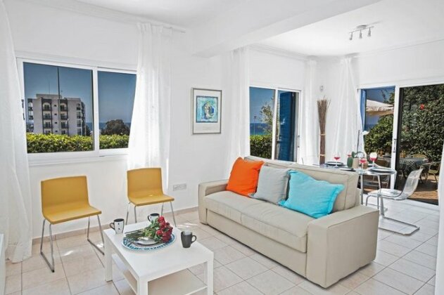 Narcissos Bay View Villa - Photo5