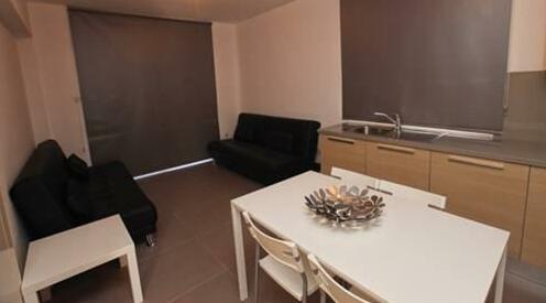 Nicholas Seaview Apartments - Photo4