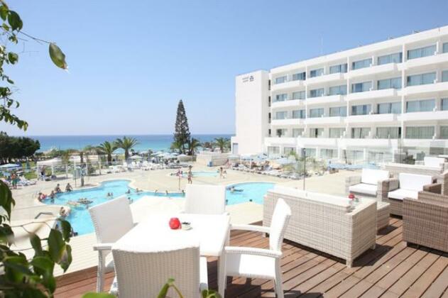 Odessa Beach Hotel - Photo2