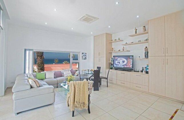 Pallini Court - Photo5