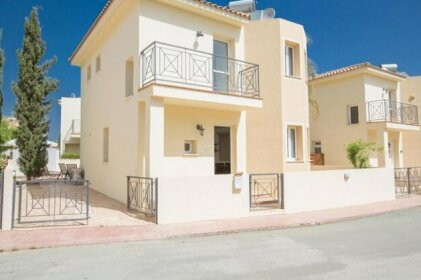 Picture This Enjoying Your Holiday in a Luxury 5 Star Villa in Paralimni For Less Than a Hotel Par