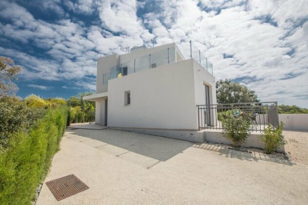 Polymnia Luxury Villas - Photo3