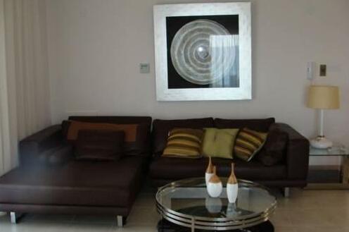 Polyxenia Isaak Luxury Villas and Apartments - Photo4