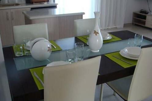 Polyxenia Isaak Luxury Villas and Apartments - Photo5