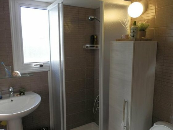 See View Cosy 3 Bedroom Flat - Photo3