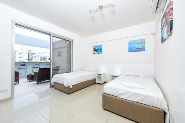 Silver Sands Penthouse - Photo2
