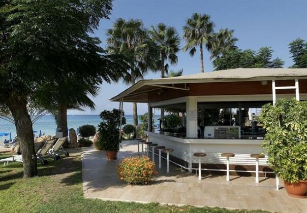 Sunrise Beach Hotel - Photo2
