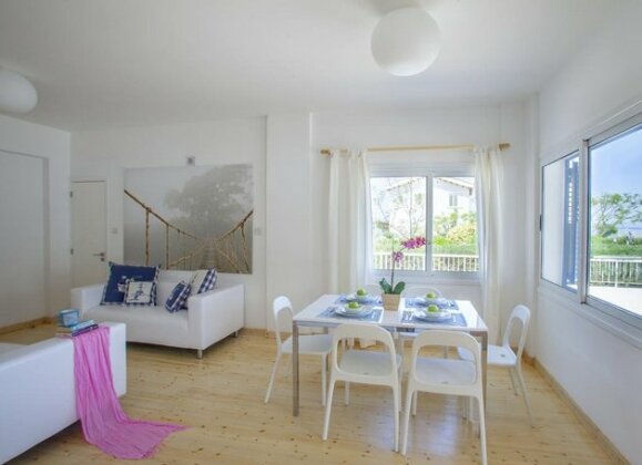 Thalia Villa - Photo2