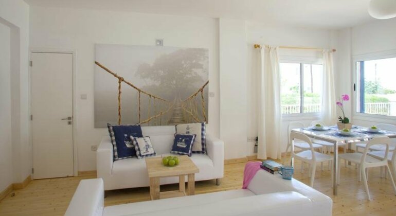Thalia Villa - Photo4