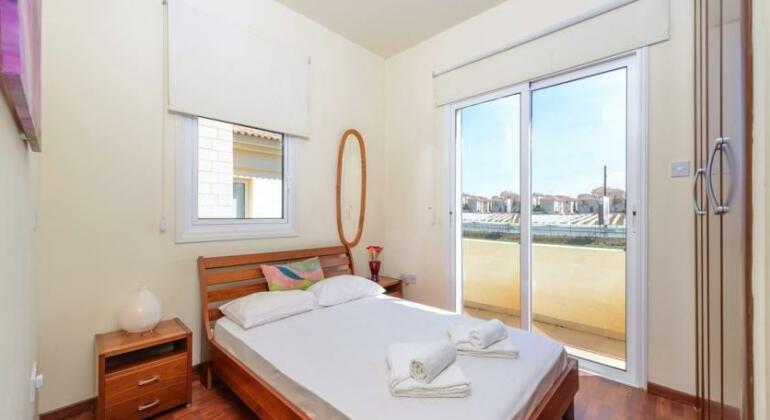 The Blue Water Bay Villas - Photo2