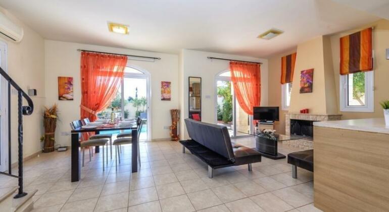 The Blue Water Bay Villas - Photo5