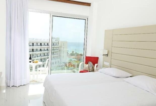 Tsokkos Protaras Beach Hotel - Photo3