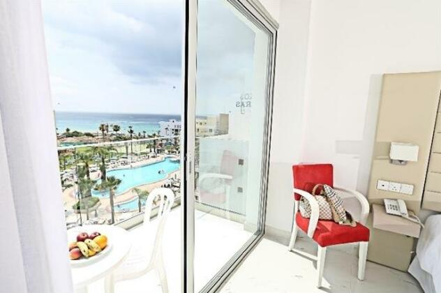 Tsokkos Protaras Beach Hotel - Photo4