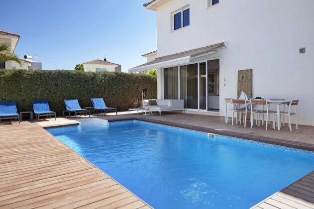 Velomar Family Villa - Photo2