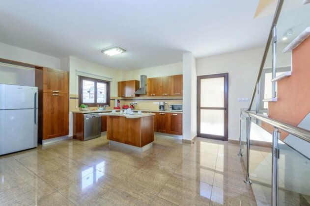 Villa Athena Protaras - Photo4