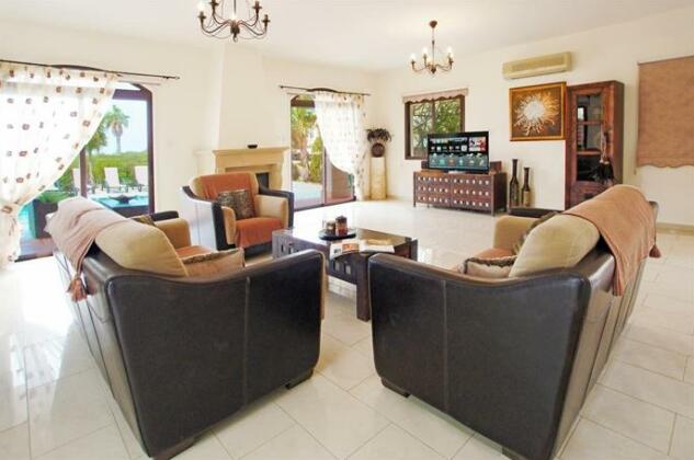 Villa Marlen - Photo4