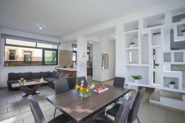 Villa Mylos 8 - Photo2