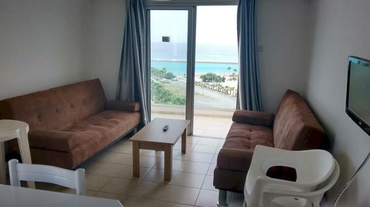 Vrissaki Hotel Apartments - Photo3