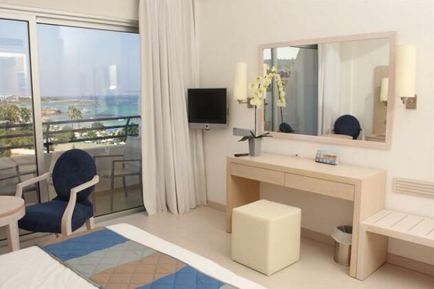 Vrissiana Beach Hotel - Photo4