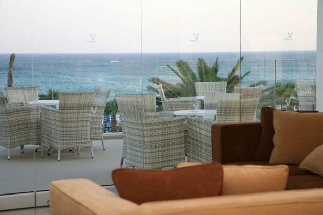 Vrissiana Beach Hotel - Photo5