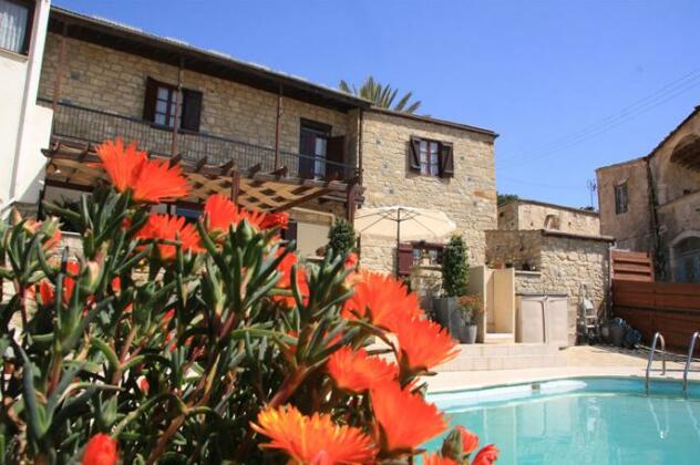 Village House Bed & Breakfast