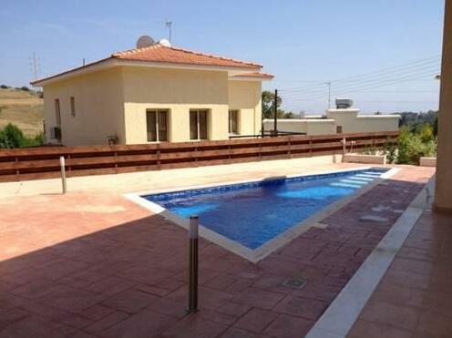 Leos Villa - Photo2