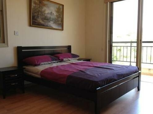 Leos Villa - Photo3