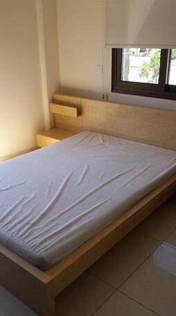 P Kanaris Court - Photo4
