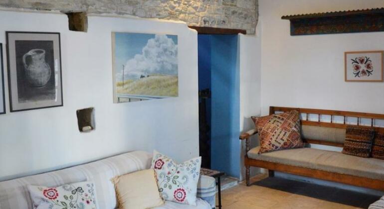 Archondia House - Photo5