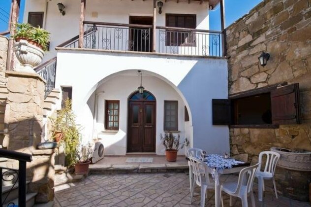Calypso House - Photo2