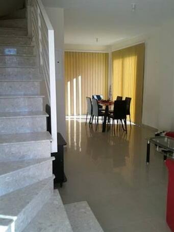 Gemstone Village Maisonette A7 - Photo2