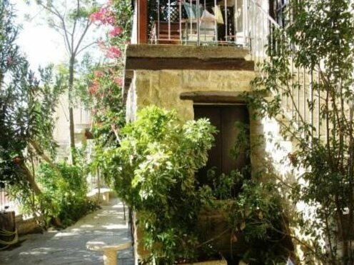 Mespilo House